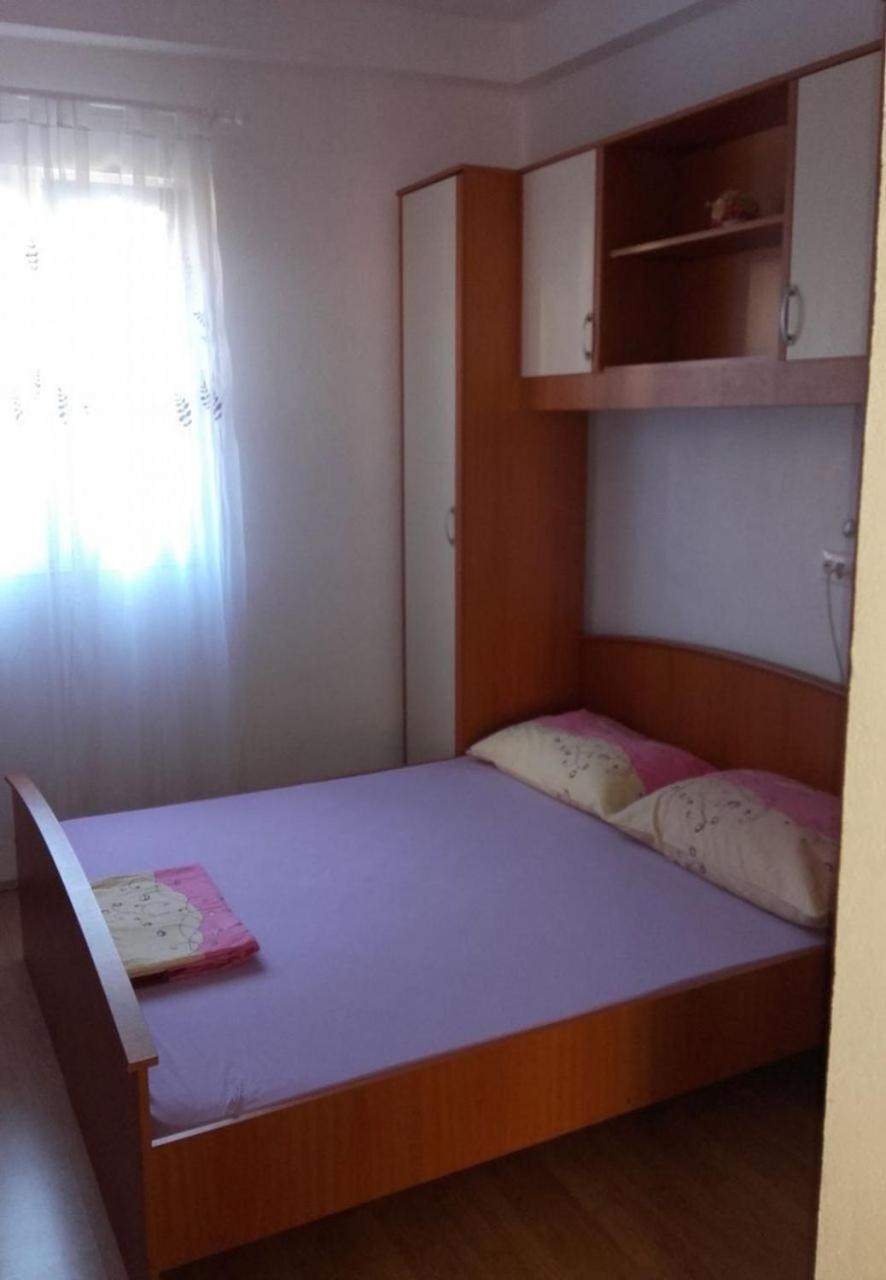 Apartment Slaven Vinišće Exteriör bild