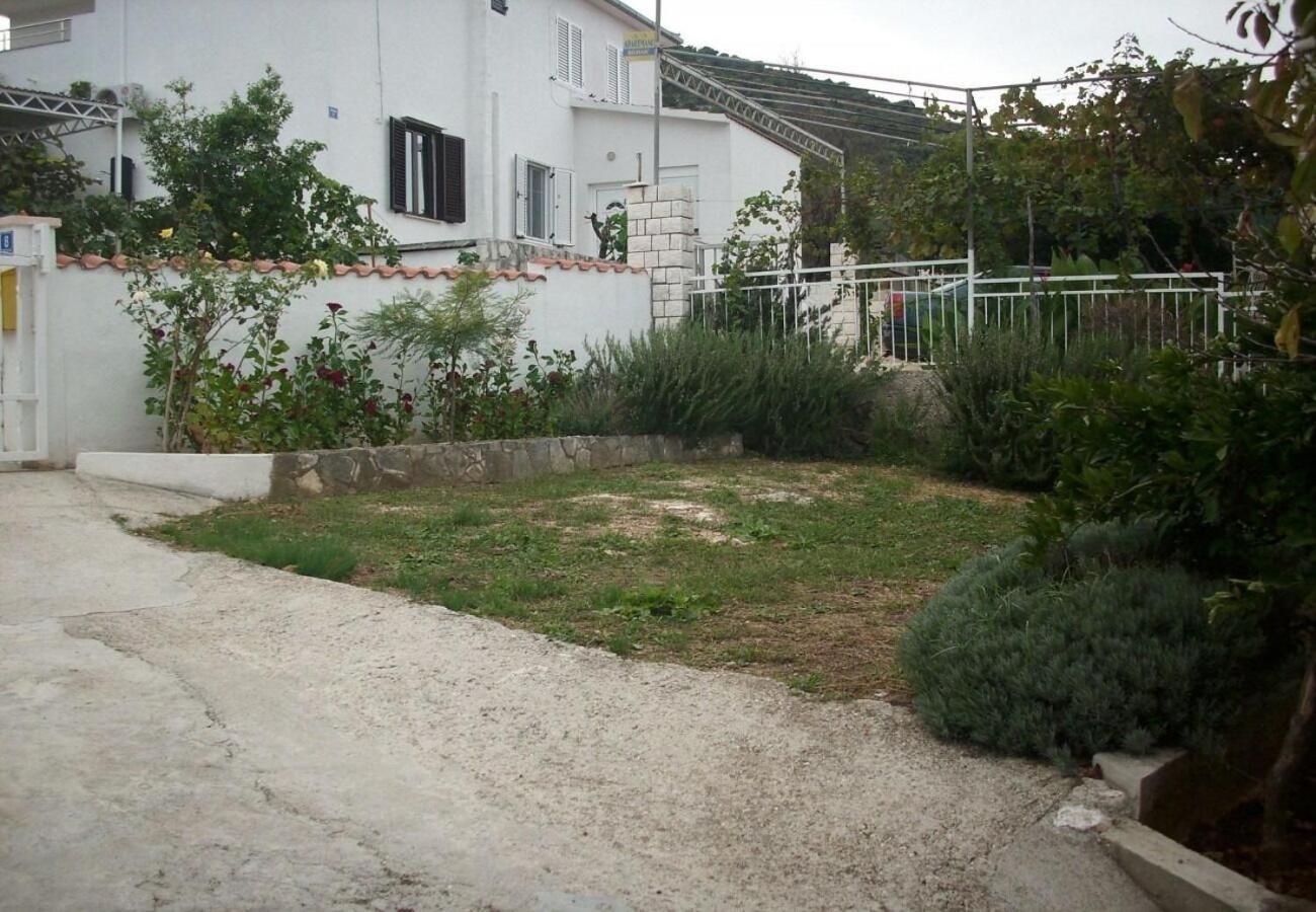Apartment Slaven Vinišće Exteriör bild