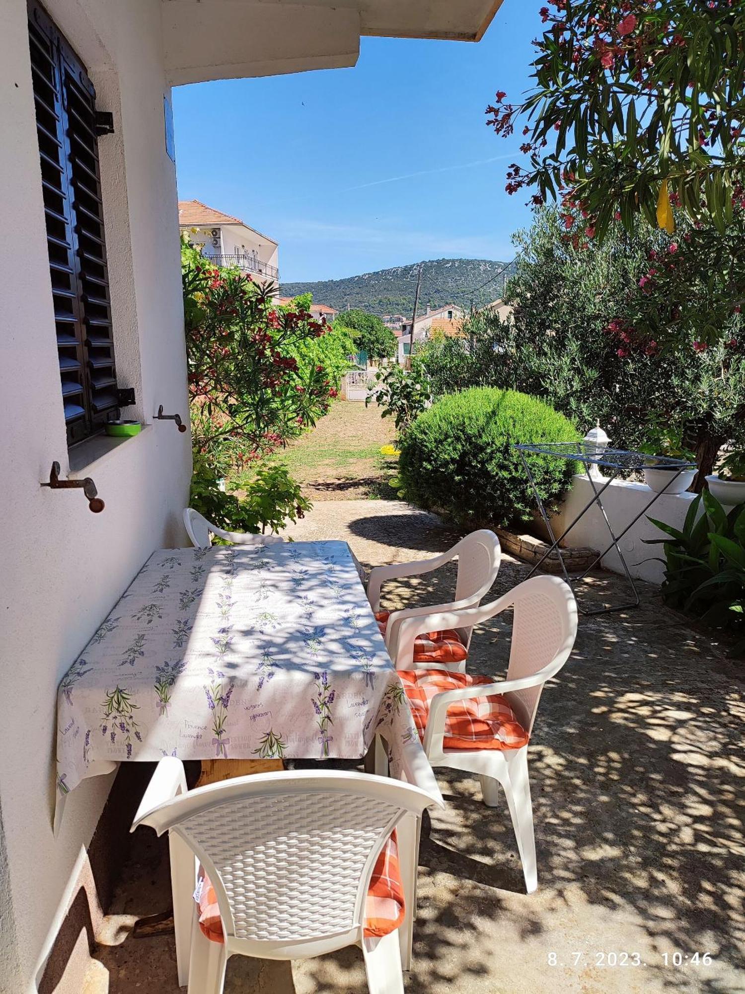 Apartment Slaven Vinišće Exteriör bild