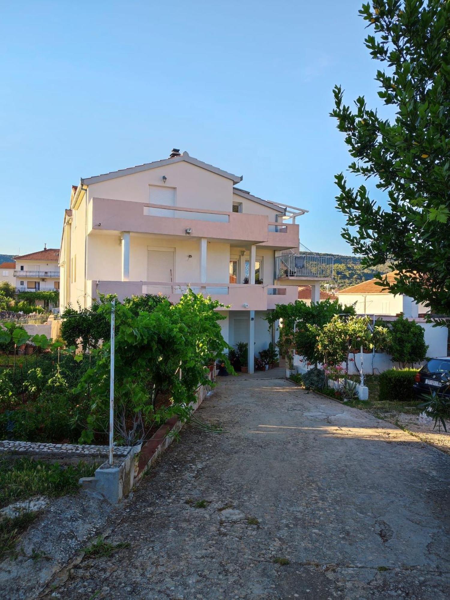 Apartment Slaven Vinišće Exteriör bild