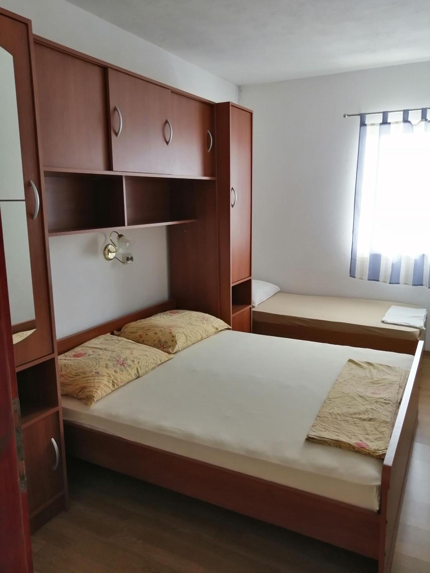 Apartment Slaven Vinišće Exteriör bild